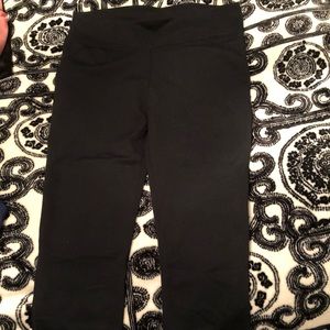 Fabletics cropped leggings